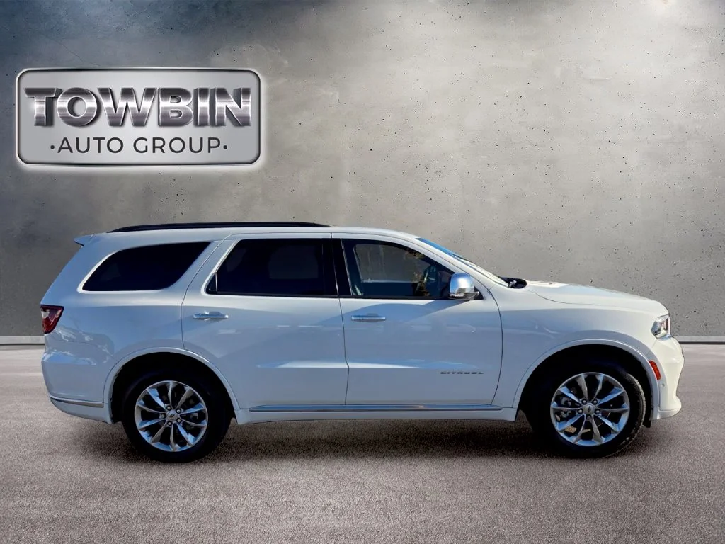 Used 2022 White Dodge Citadel image 3