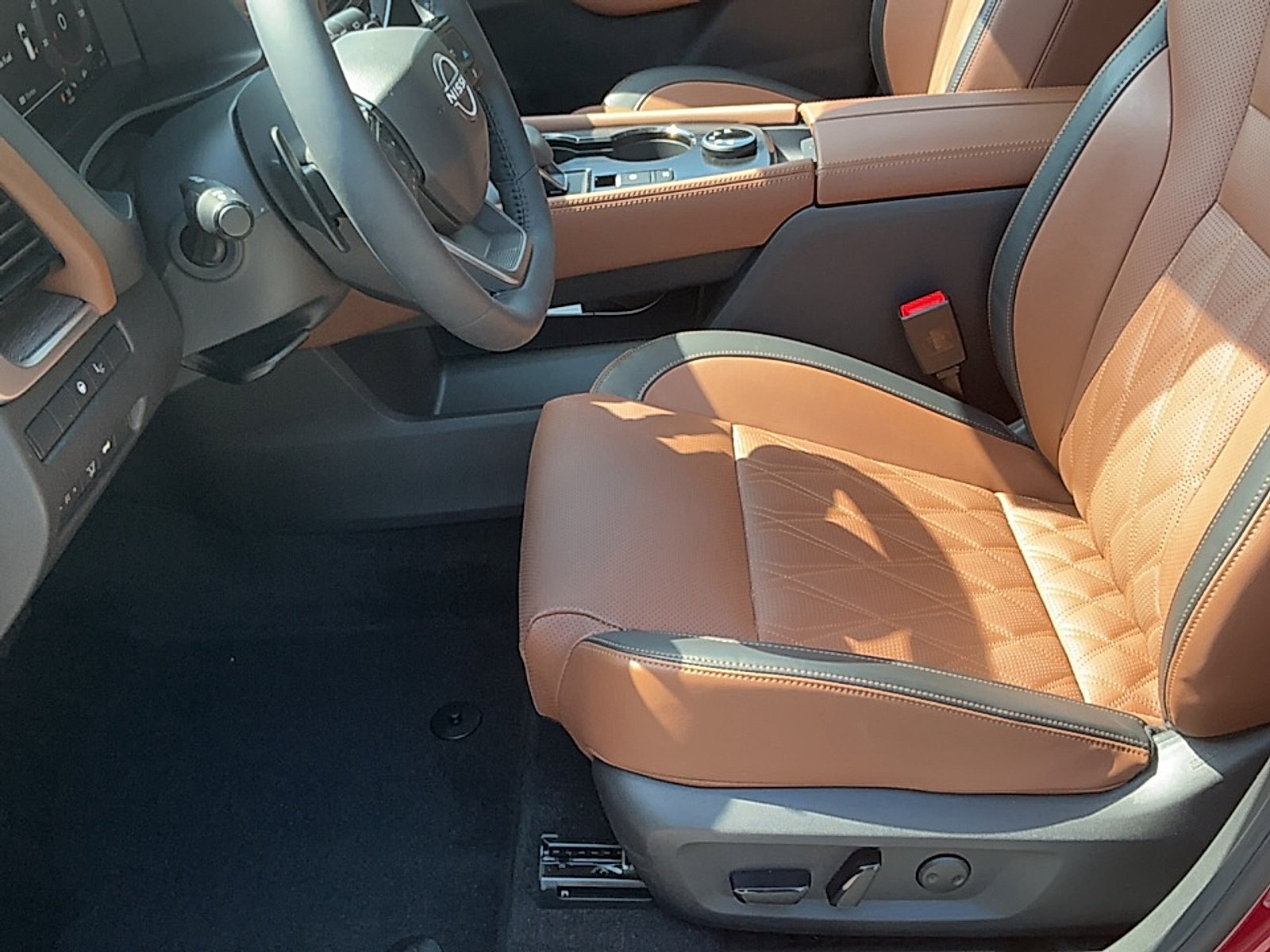 Used 2026 Scarlet Ember Tintcoat Nissan Platinum image 14