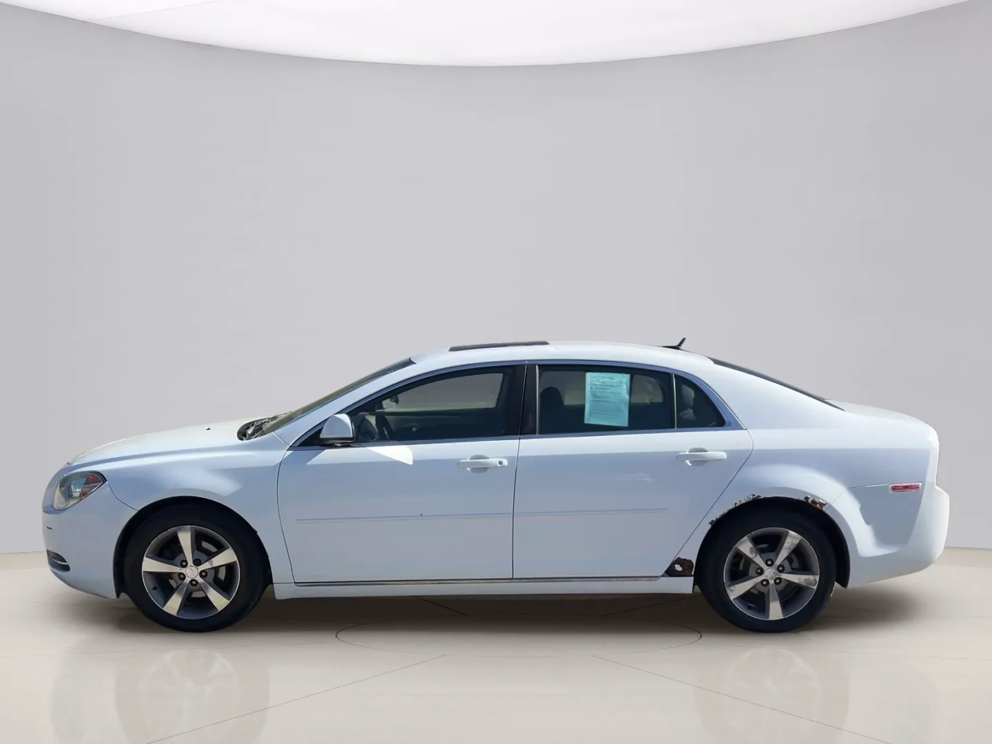 Used 2011 White Chevrolet 1LT image 3