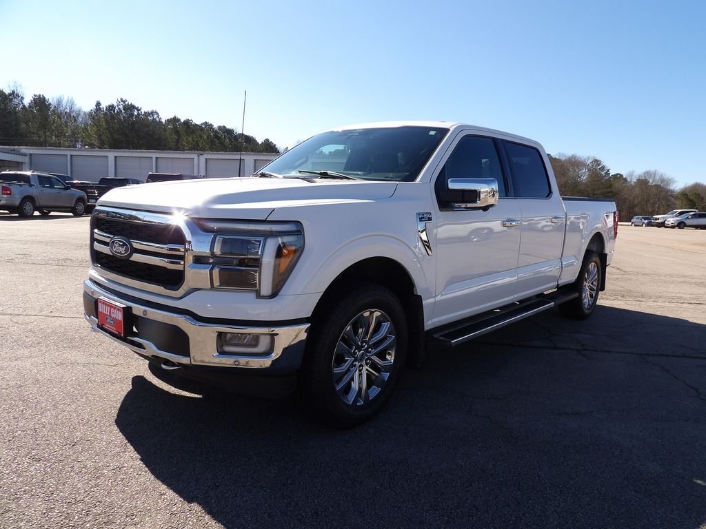 Used 2024 White Metallic Ford Lariat image 4