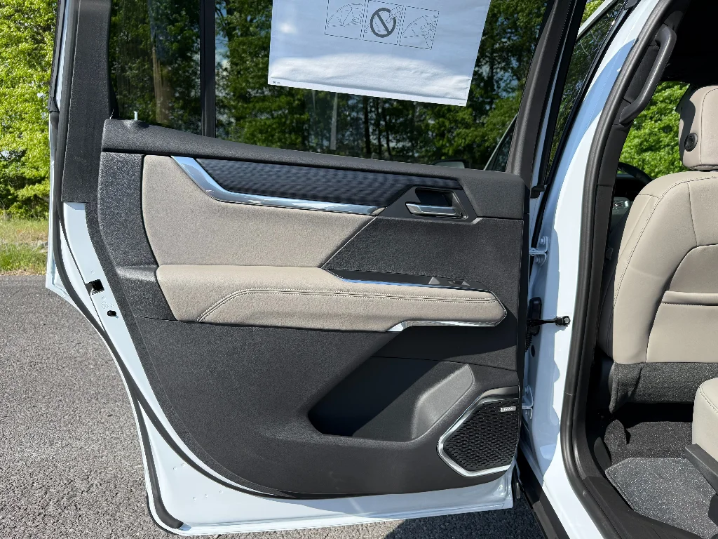 2026 GMC Acadia Elevation - Photo 25
