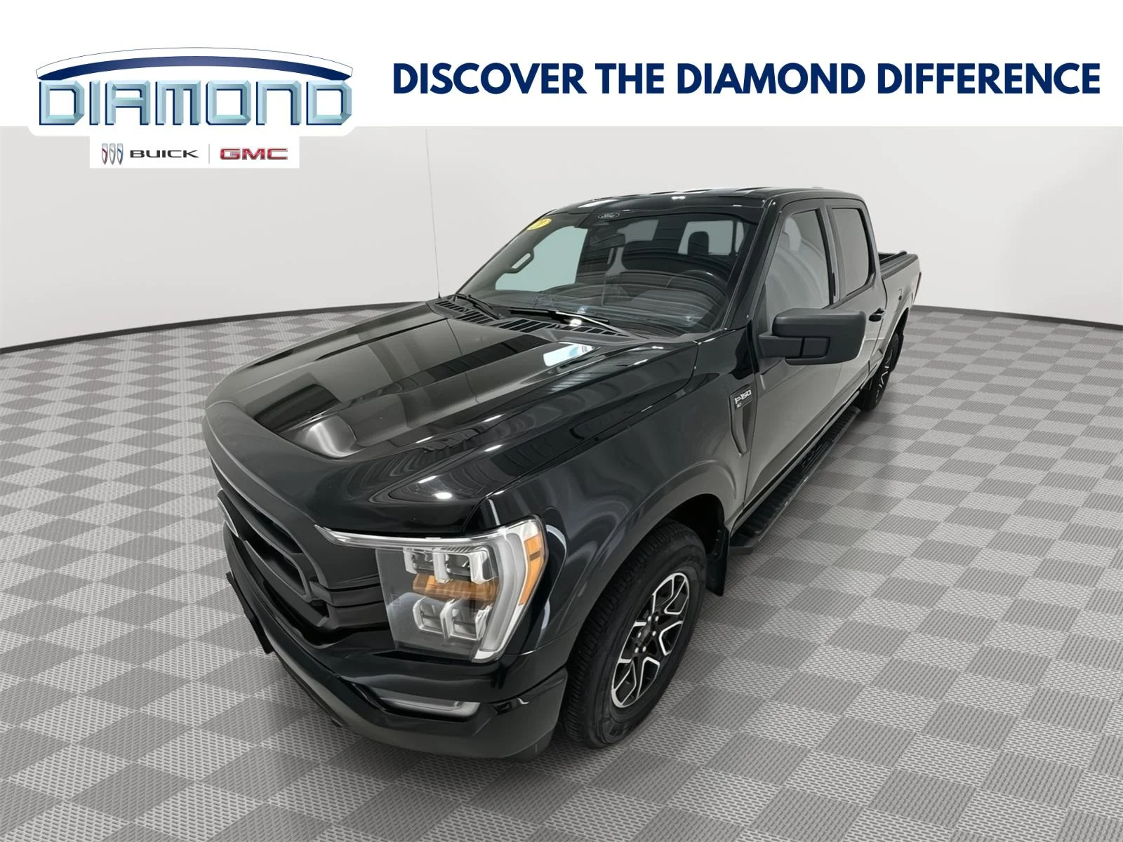 Used 2021 Agate Black Metallic Ford XL image 1