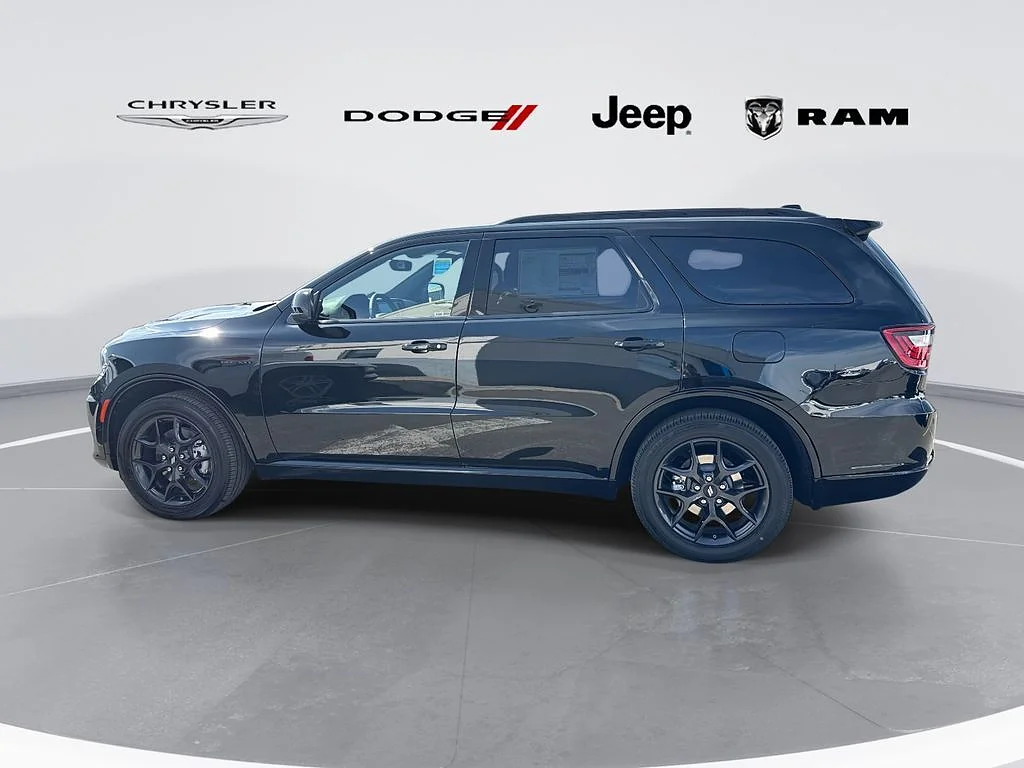 New 2026 DB Black Clear Coat Dodge GT HEMI V8 AWD image 4