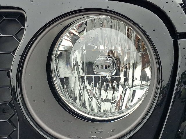 Used 2023 Black Jeep Rubicon image 10