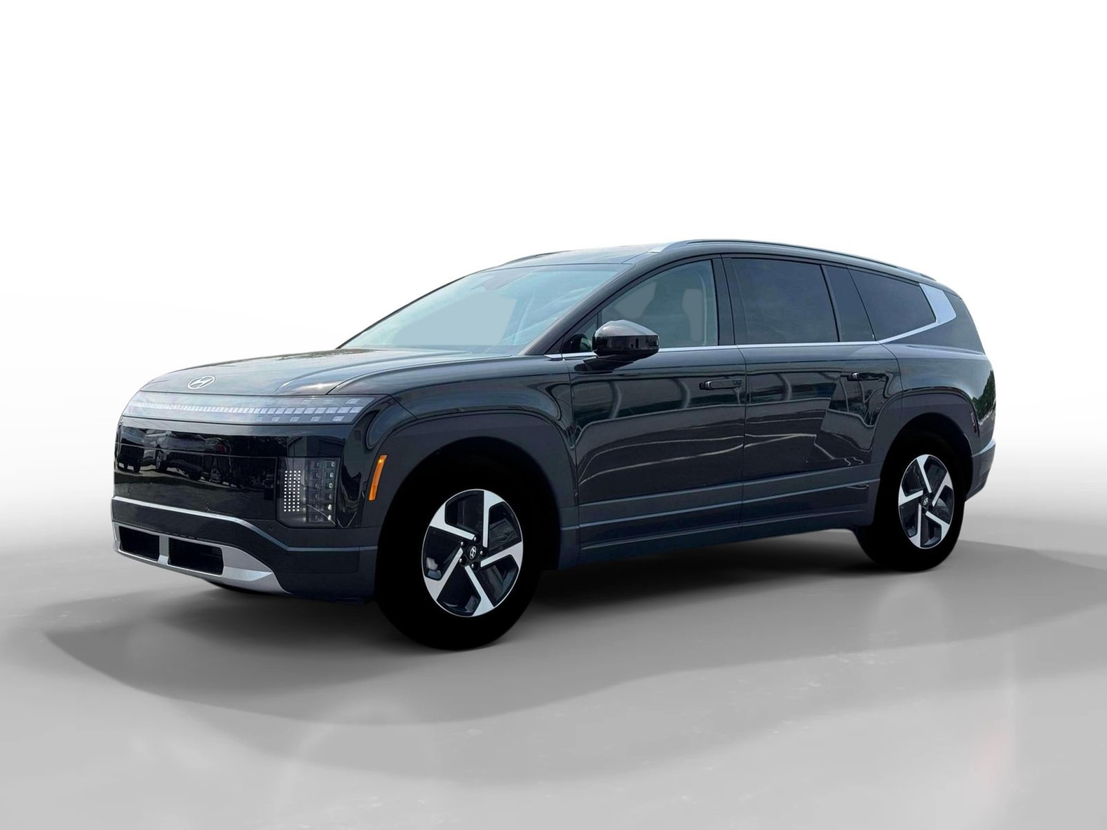 New 2026 Abyss Black Hyundai SE image 2