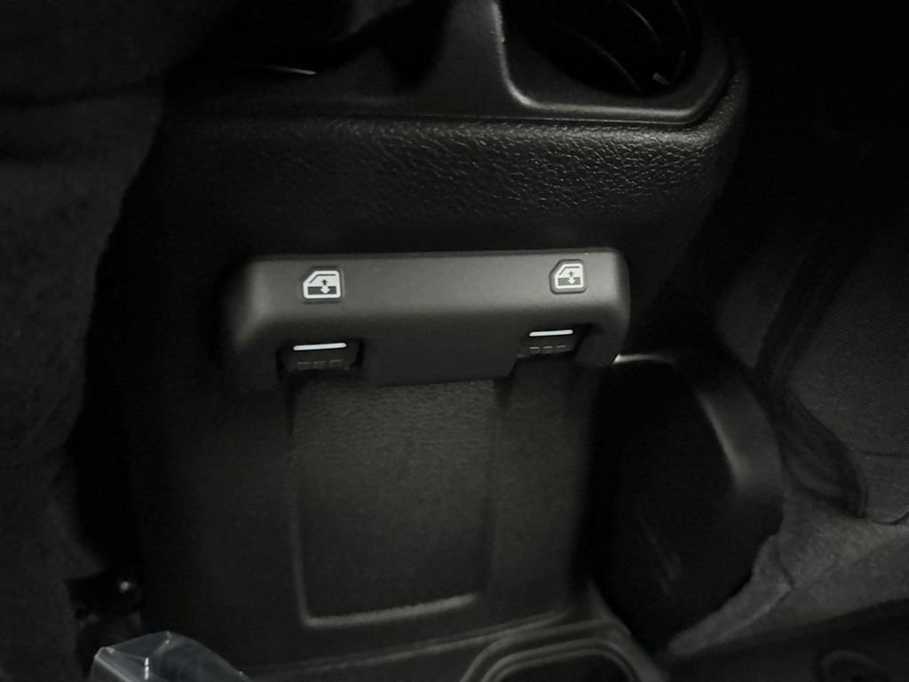 New 2026 Reign Exterior Paint Jeep Sport S image 26