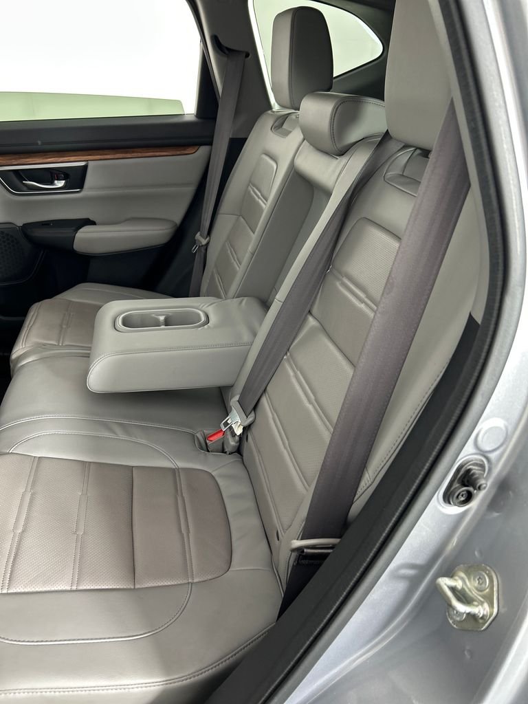 Used 2018 Silver Honda Touring image 16