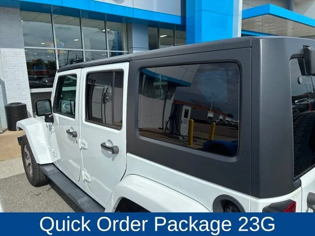 Used 2018 White Jeep Unlimited Sahara image 3