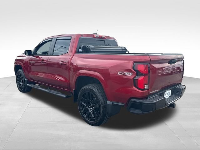 Used 2025 Red Chevrolet Z71 image 3