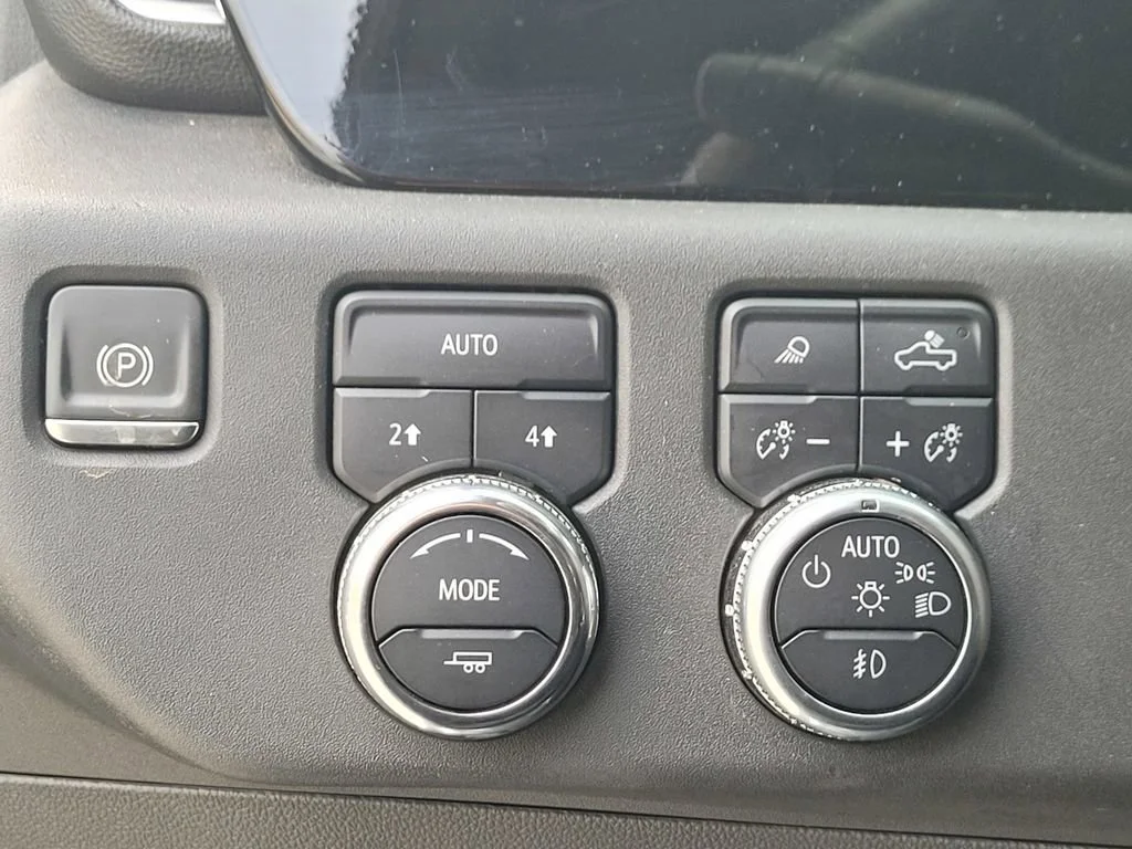 2024 GMC Sierra 1500 SLT - Photo 28