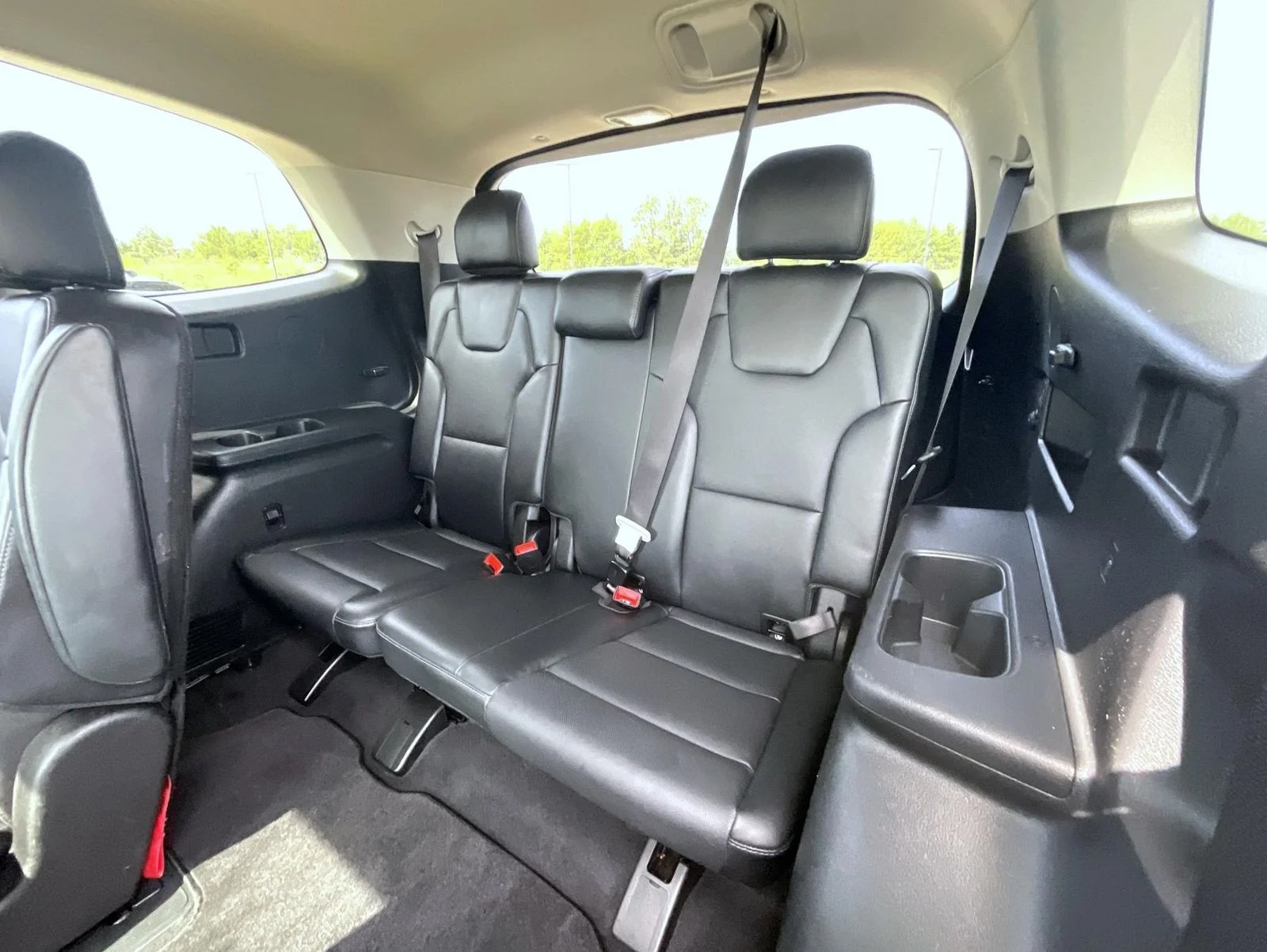 Used 2025 Silver Kia S image 20