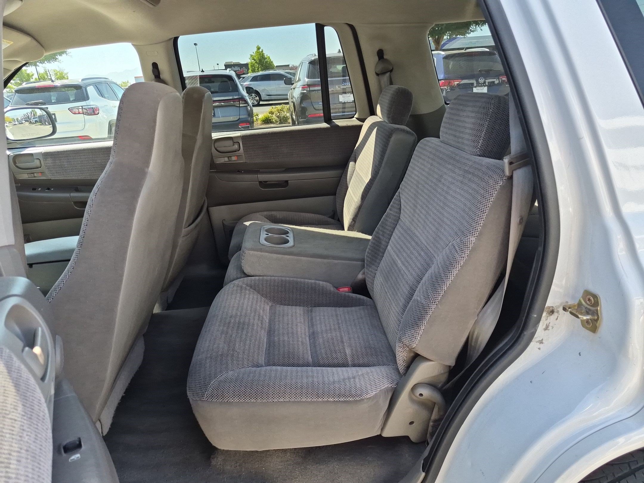 Used 2002 Bright White Clearcoat Dodge SLT image 23