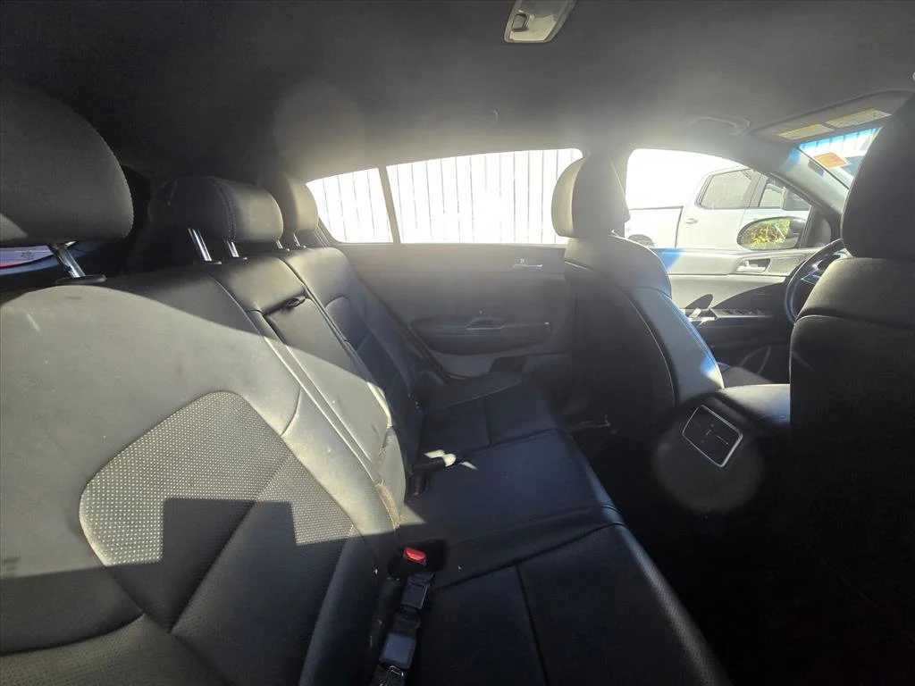 Used 2021 Red Kia S image 6