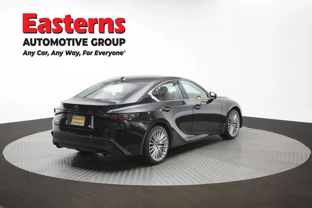 Used 2022 Black Lexus 300 image 42