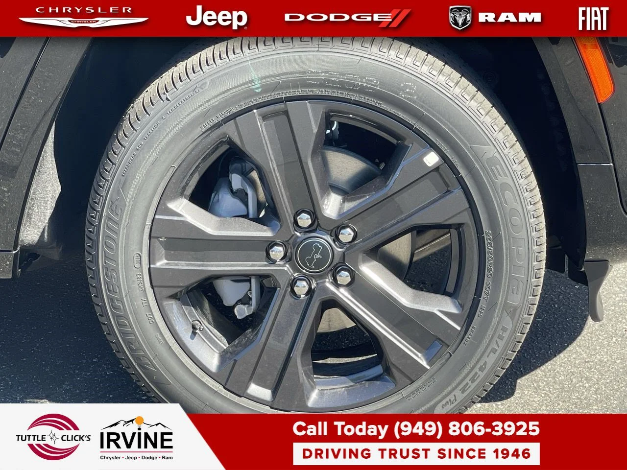 New 2027 High-Gloss Black Paint Jeep Limited Reserve image 16