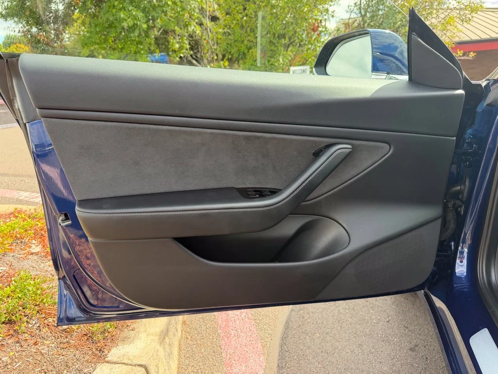 Used 2018 Blue Tesla Long Range image 11