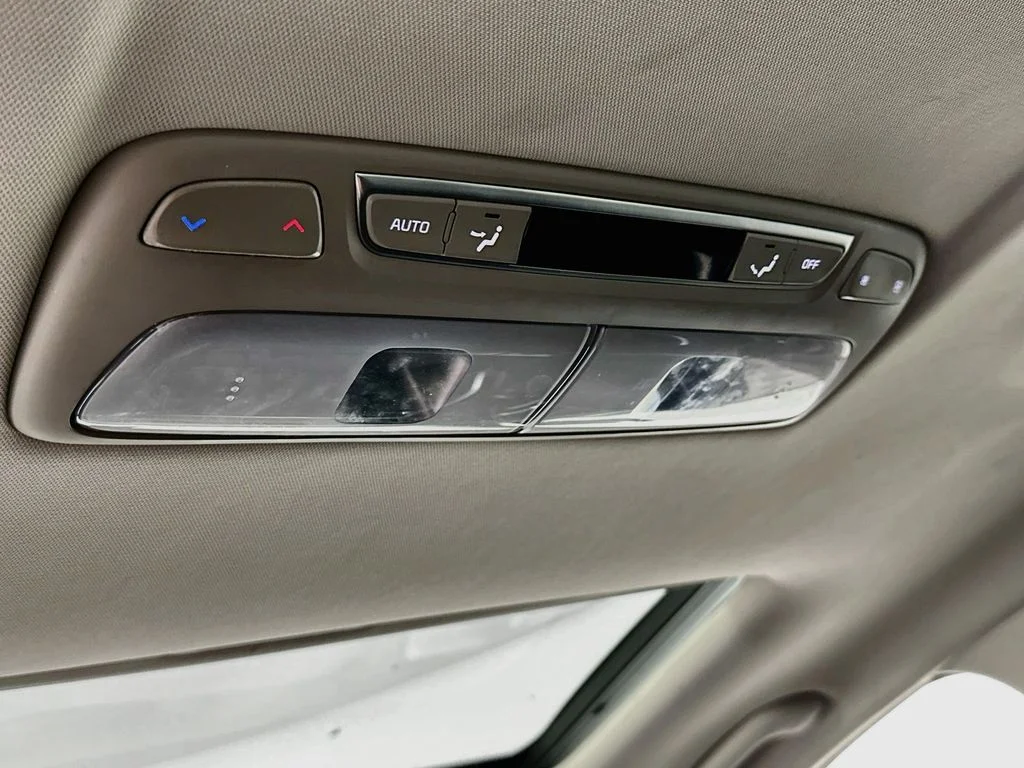 Used 2020 Ebony Black Kia EX image 28