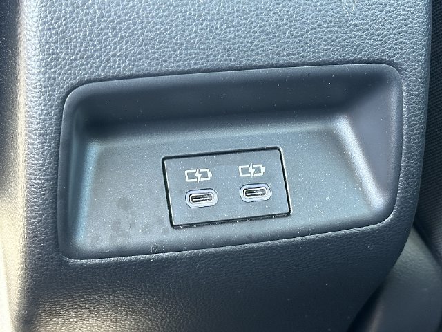 Used 2023  Toyota LE image 18