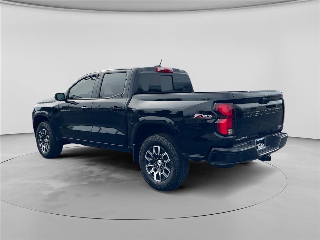 New 2026 Black Chevrolet Z71 image 5