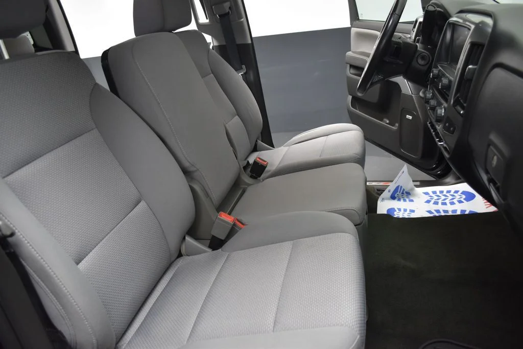 Used 2018 Black Chevrolet LT image 26