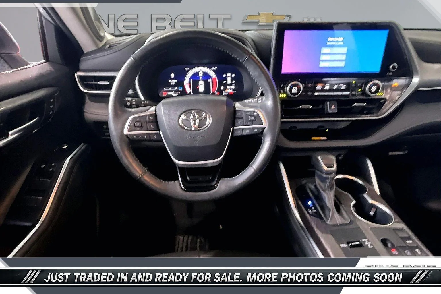 Used 2023 Silver Toyota Platinum image 5