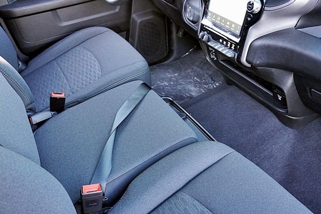 New 2026 Granite Crystal Metallic Clear-Coat Exterior Paint RAM Tradesman image 12