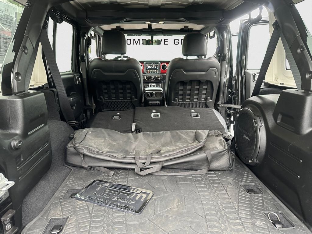 Used 2021 Black Jeep Unlimited Rubicon image 13