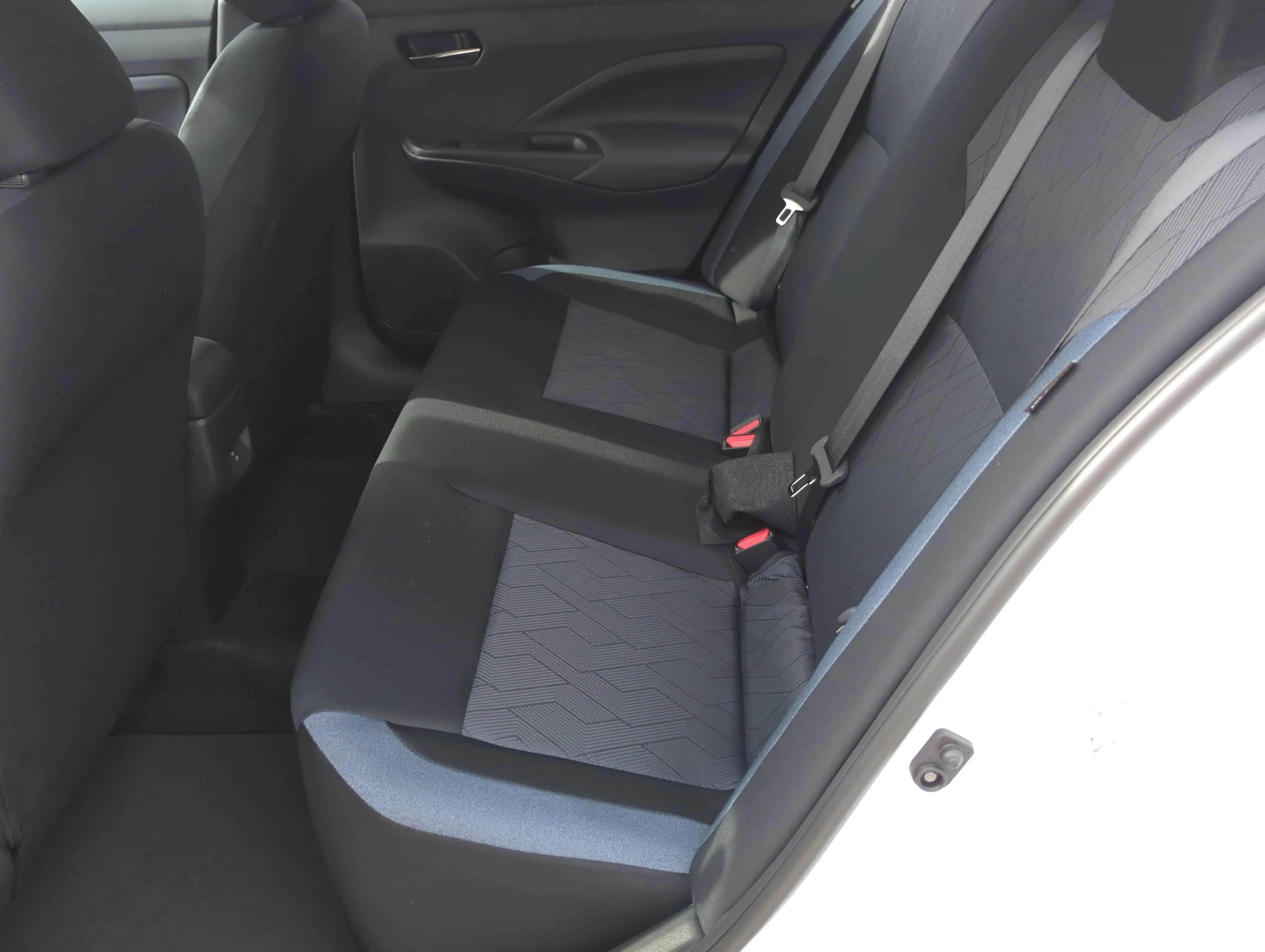 New 2025 Aspen White Tricoat Nissan SV image 18