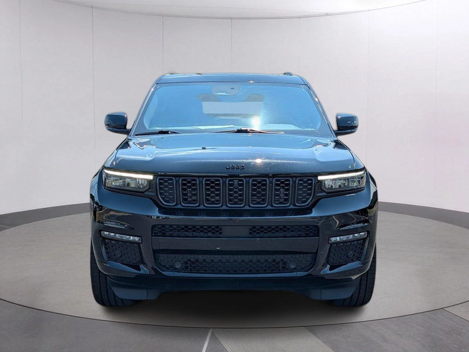 Used 2025 Diamond Black Crystal Pearlcoat Jeep Summit image 8