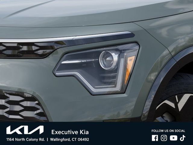 New 2026 Green Kia Wind image 10