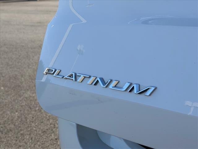 Used 2025 Star White Metallic Tri-Coat Ford Platinum image 26