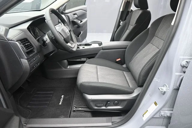 New 2026 Boulder Gray Pearl Nissan SV image 28