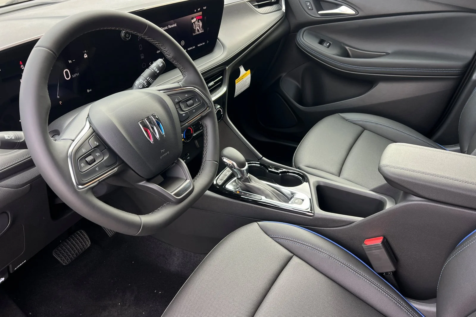 2026 Buick Encore GX Sport Touring - Photo 8