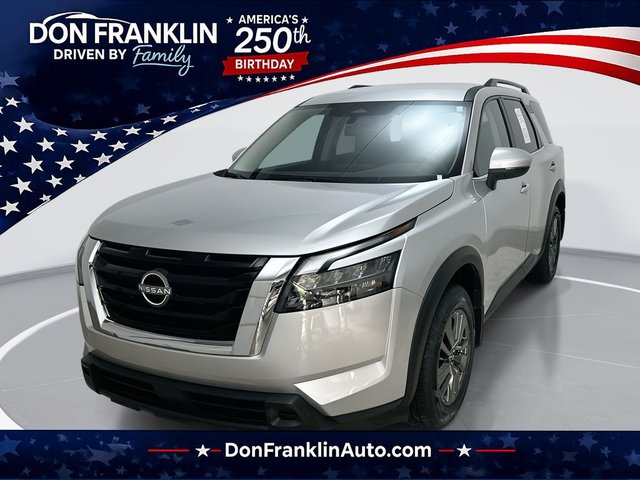 2023 Nissan Pathfinder SV