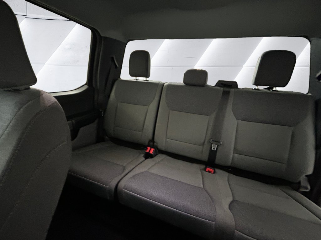 Used 2024 Black Ford XLT image 18
