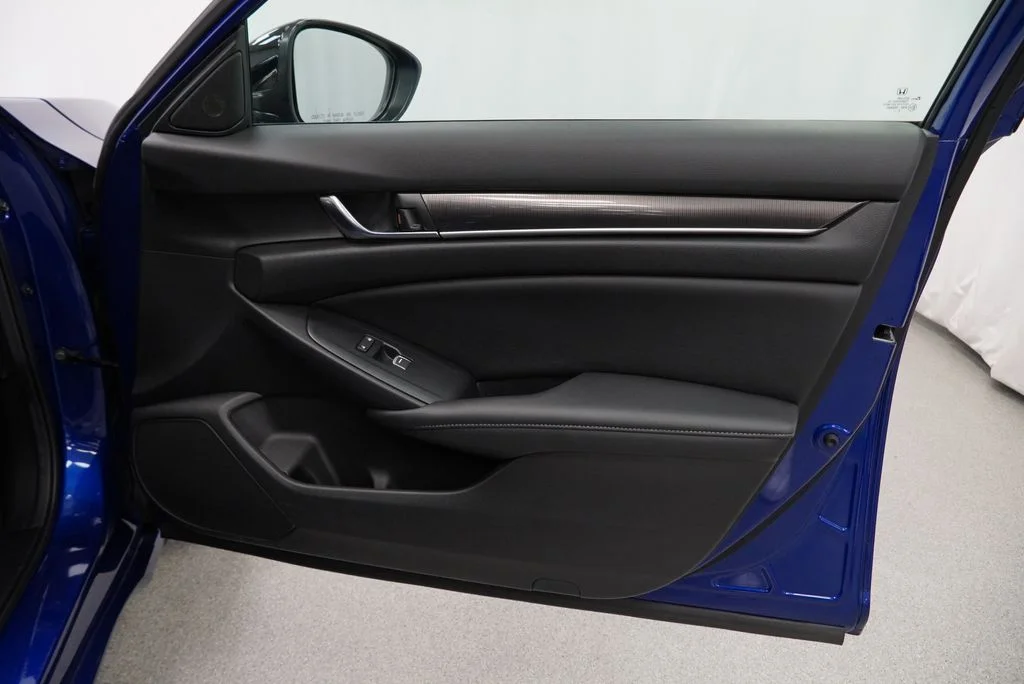 Used 2022 Blue Honda Sport image 39
