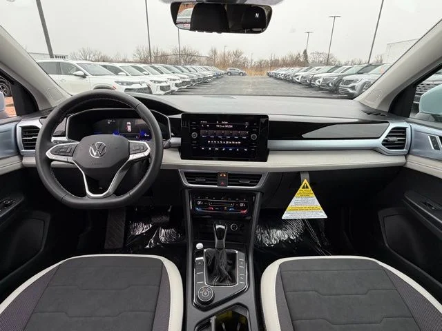 New 2026 Gray Volkswagen 1.5T SE image 9