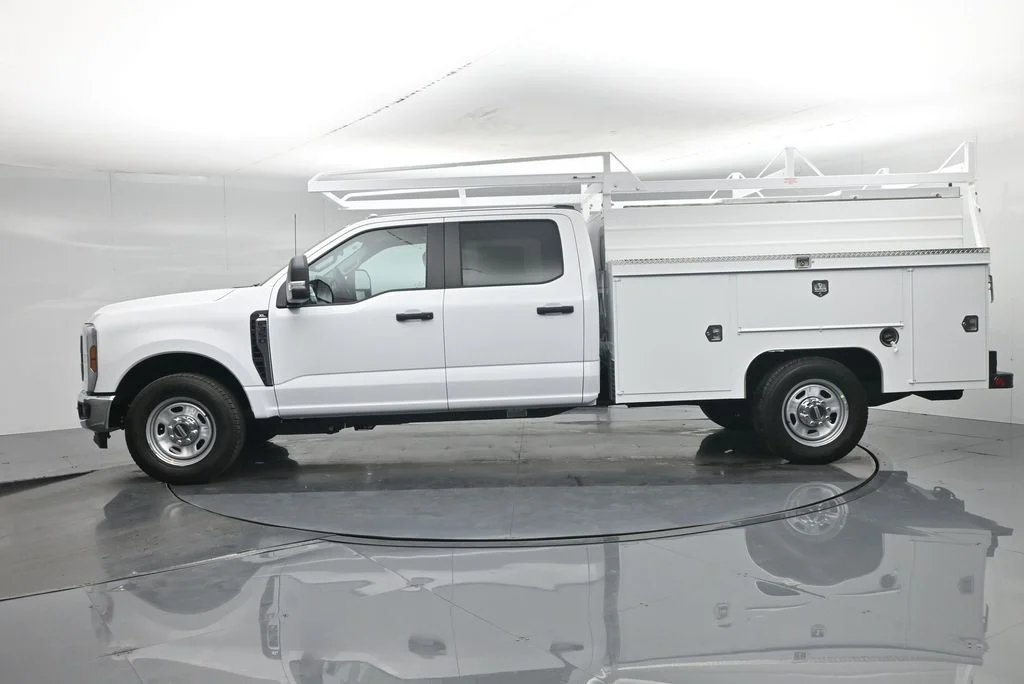 New 2026 Oxford White Ford XL image 30