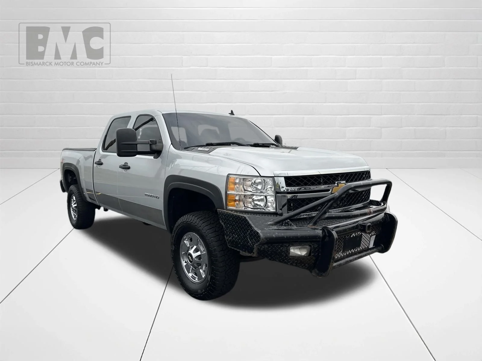Used 2012 Silver Chevrolet LT image 2