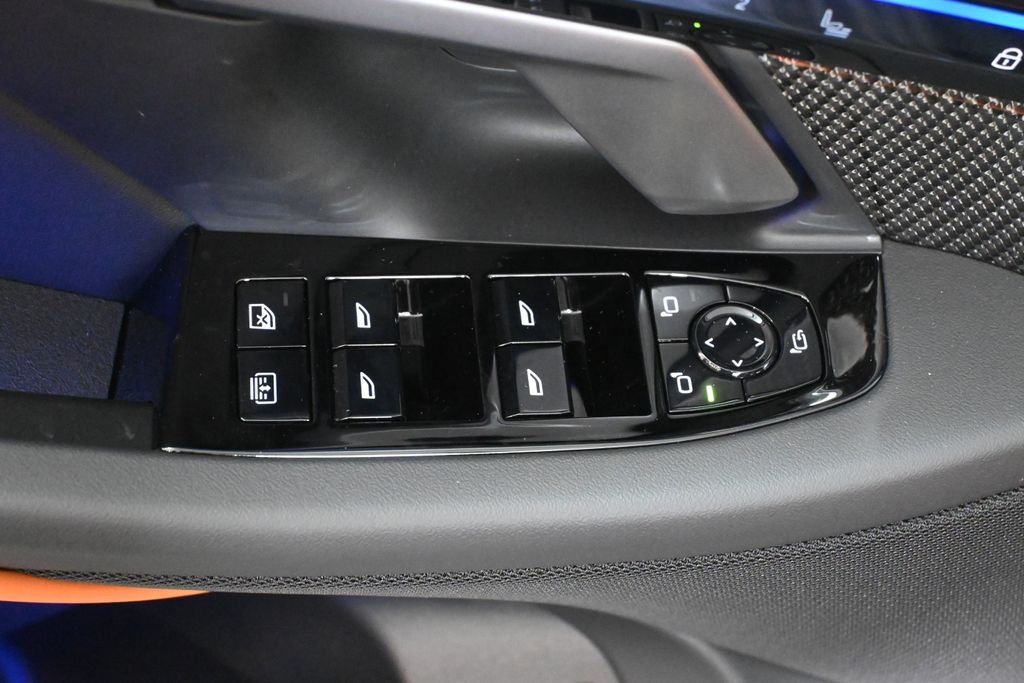 New 2026 Storm Bay Metallic BMW Base image 32