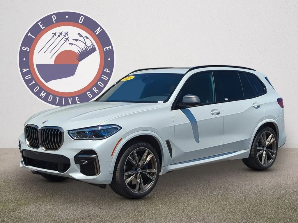 2022 BMW X5 M50i's photo