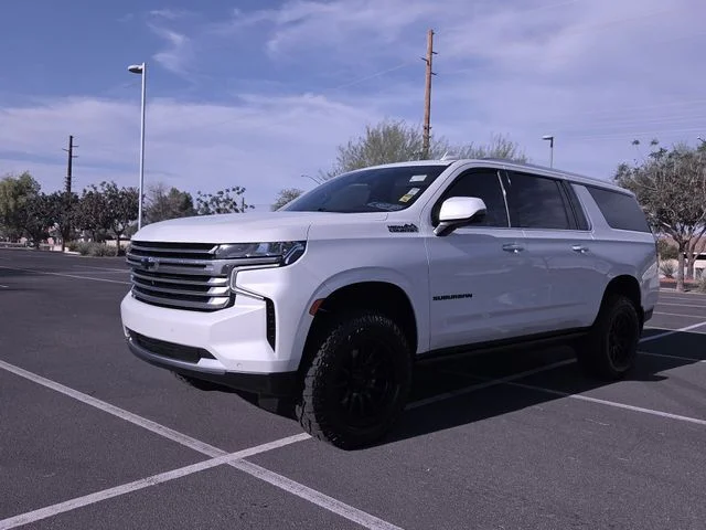 Used 2021 Beige Chevrolet High Country image 3
