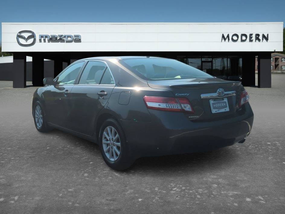 Used 2010 Magnetic Gray Metallic Toyota XLE image 3