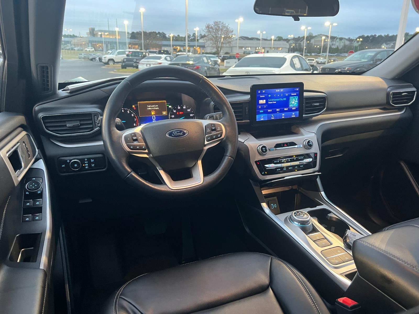 Used 2023 Agate Black Ford XLT image 19