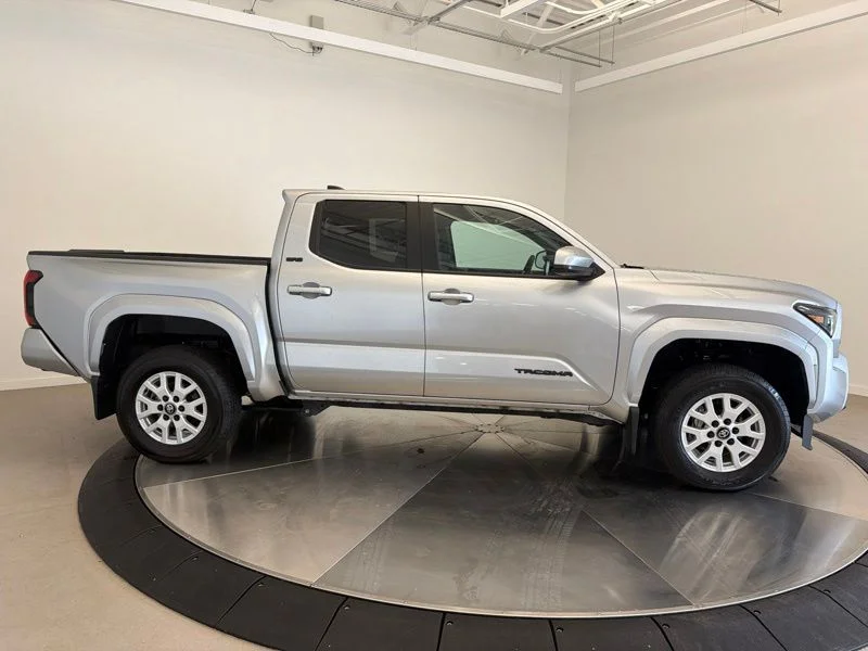 Used 2025 Silver Toyota SR5 image 2