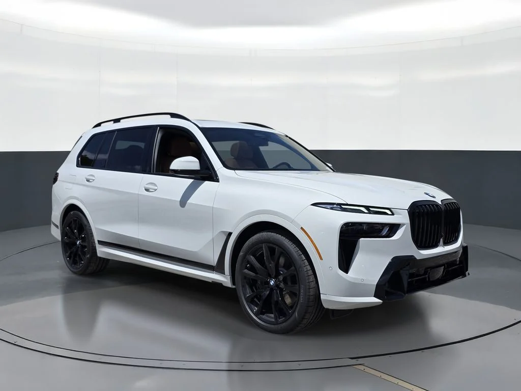 New 2027 Alpine White BMW xDrive40i image 4