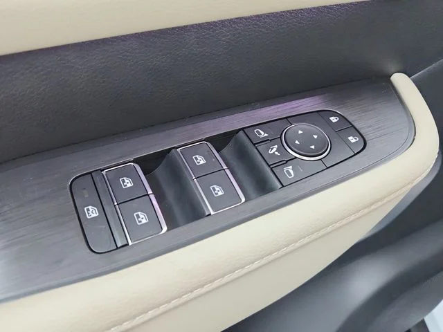 New 2026 White Nissan Platinum Reserve image 44