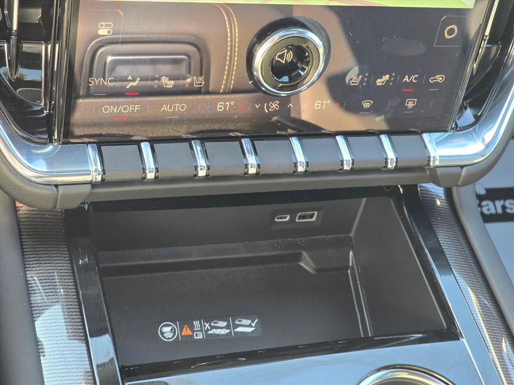 New 2026 Summit White GMC Elevation image 20