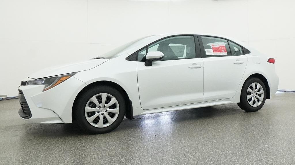 New 2026 Wind Chill Pearl Toyota LE image 4