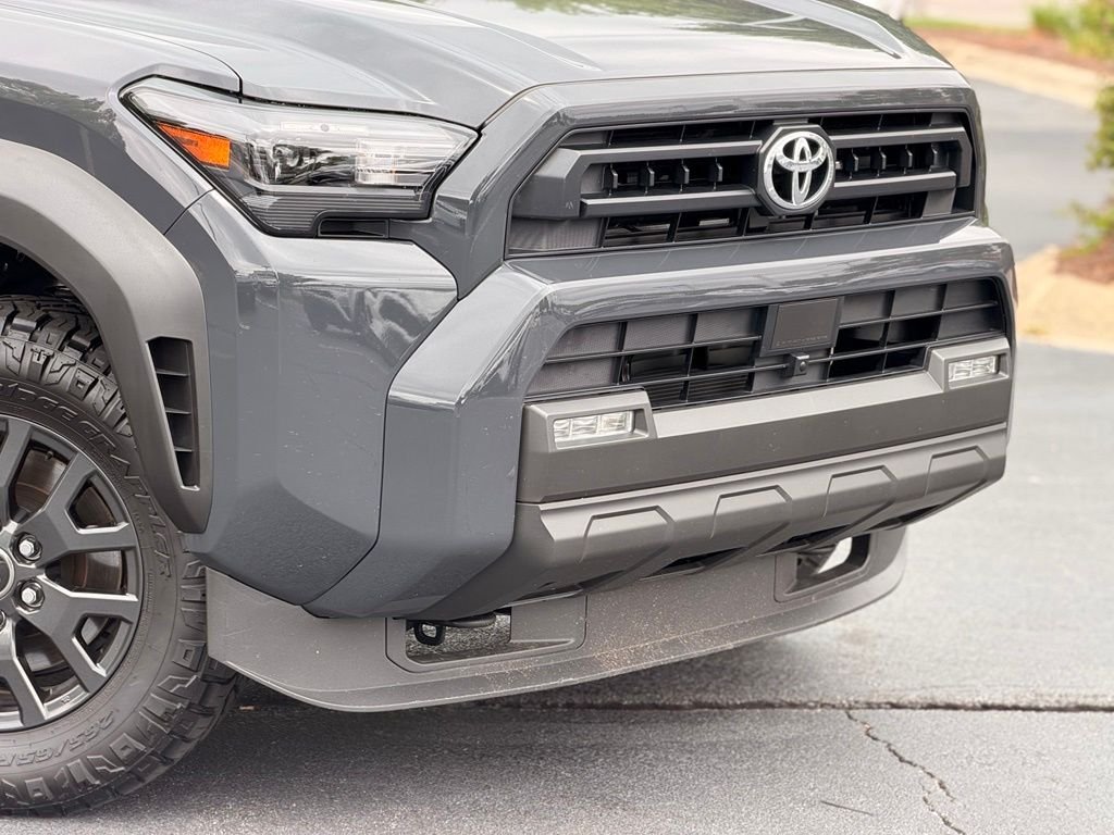 Used 2025  Toyota SR5 image 6